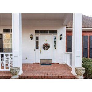 Merry Christmas Welcome Hanging Welcome Sign, Round Wooden Christmas Sign